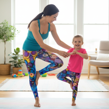 Load image into Gallery viewer, Mother and daughter in Breeze Bright leggings - yoga pose